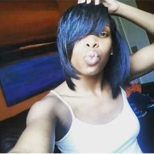 Meet your Posher, Yakira